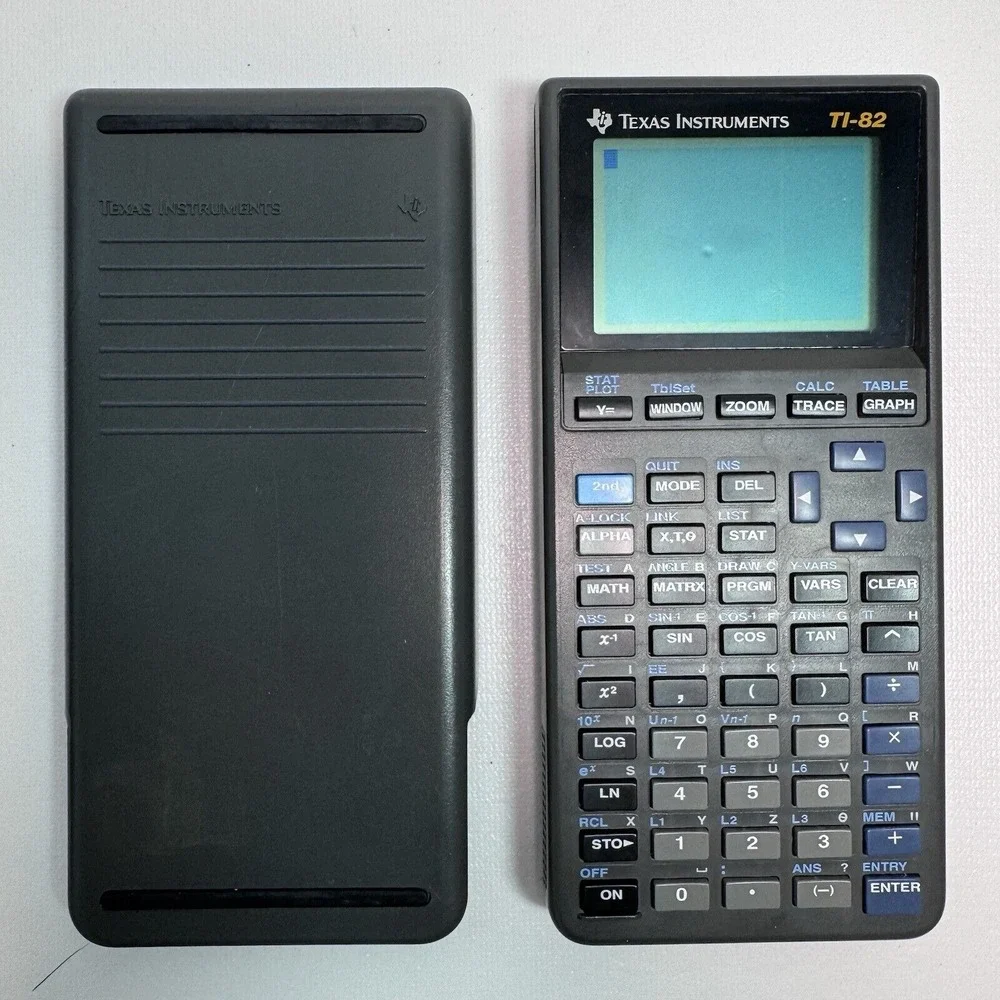 Texas Instruments TI-82 Graphing Calculator w/ cover&early functions in Calculus